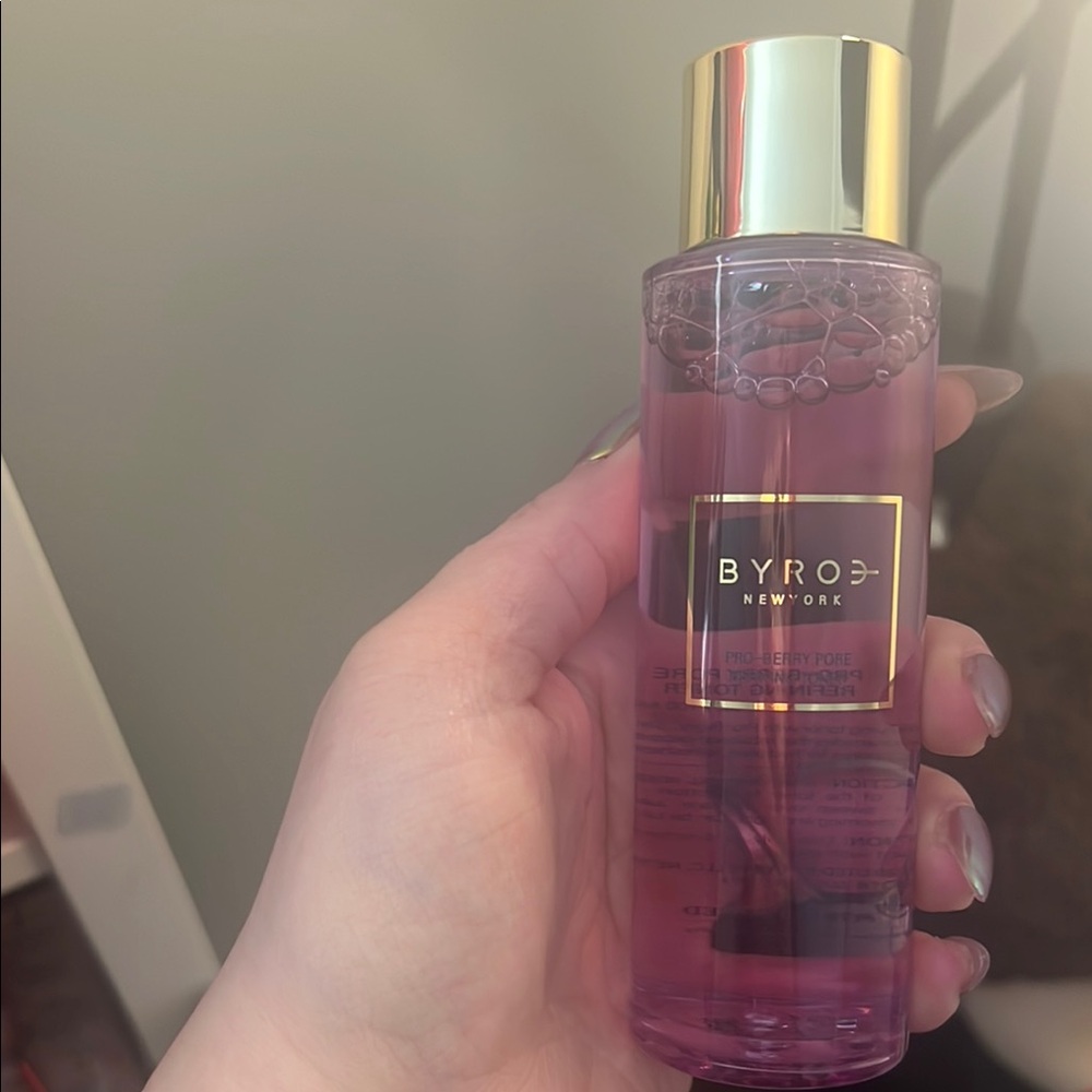 Byroe pro berry toner